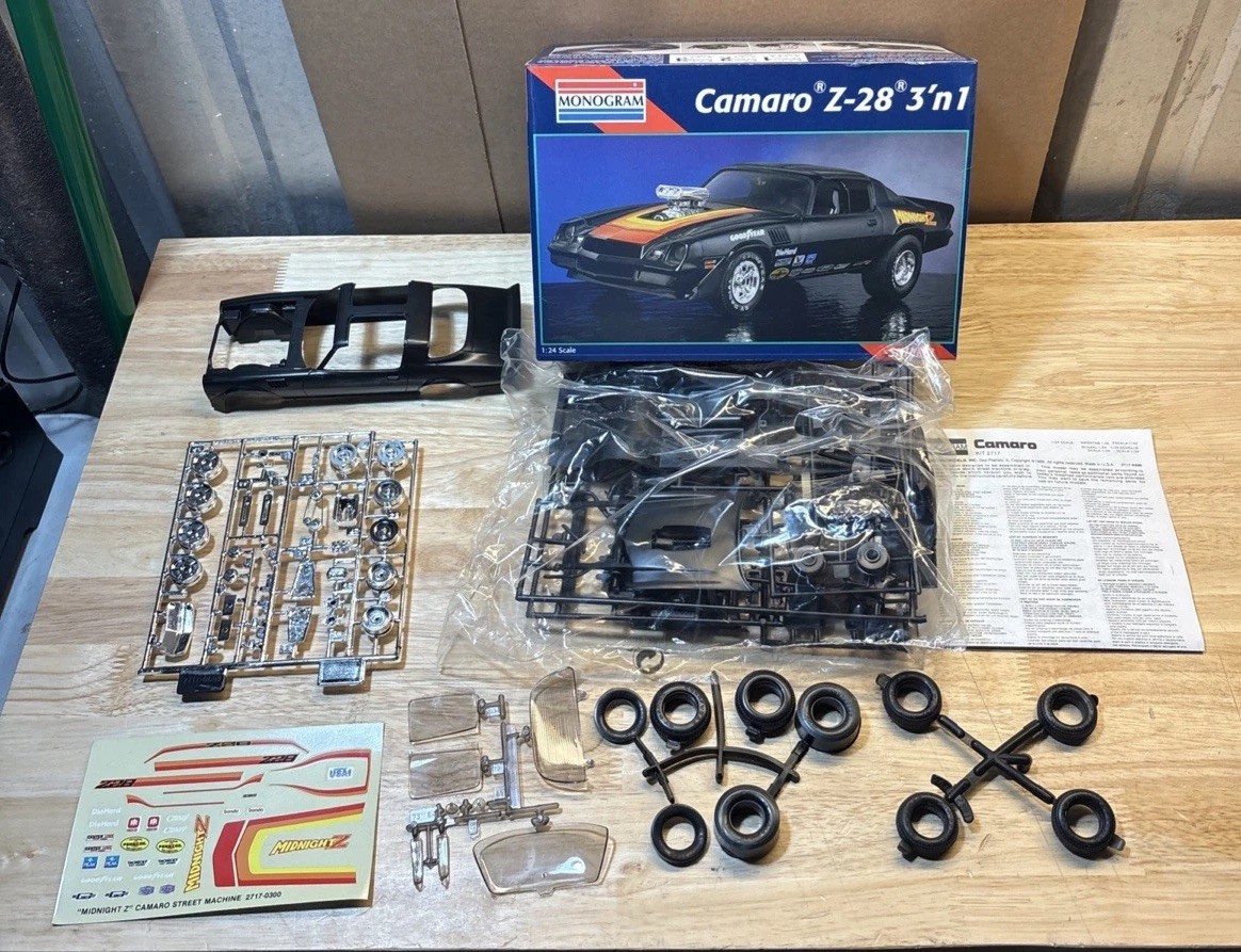 Monogram '78 CAMARO Z-28 3 in 1 #2717 1/24 Scale Model Kit | eBay