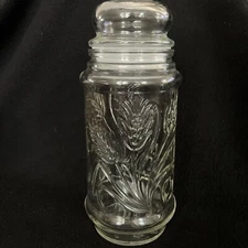 1982 Planters Peanuts Glass Jar Anchor Hocking USA wheat pattern. Mr. Peanut