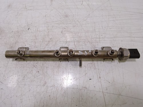 Einspritzleiste für BMW E90 E91 E92 E93 2,0 N43B20A N43 7562474