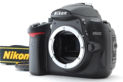 Mint] Nikon D5000 Black Body 12.5 MP DSLR Camera 1394 Clicks from