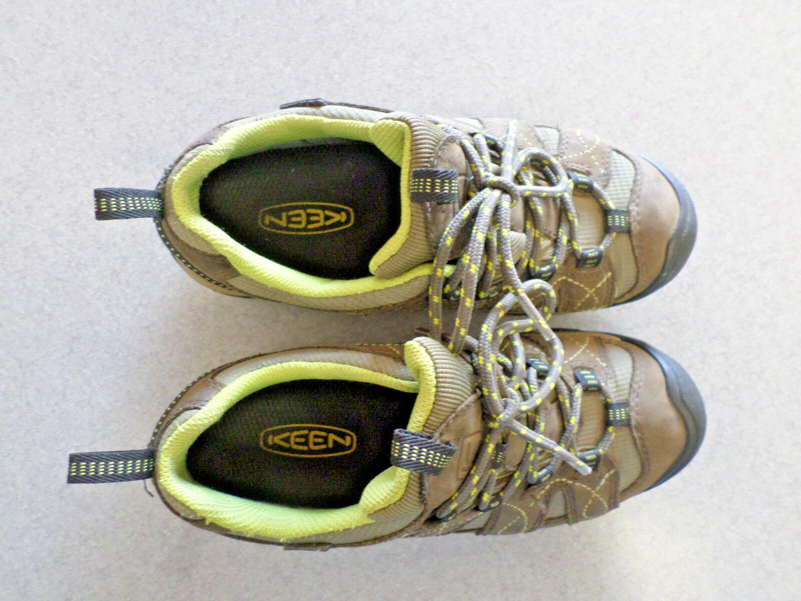 KEEN Scarpe da Escursionismo Impermeabili Marrone e Grigio Giovanile 5 (35 euro)