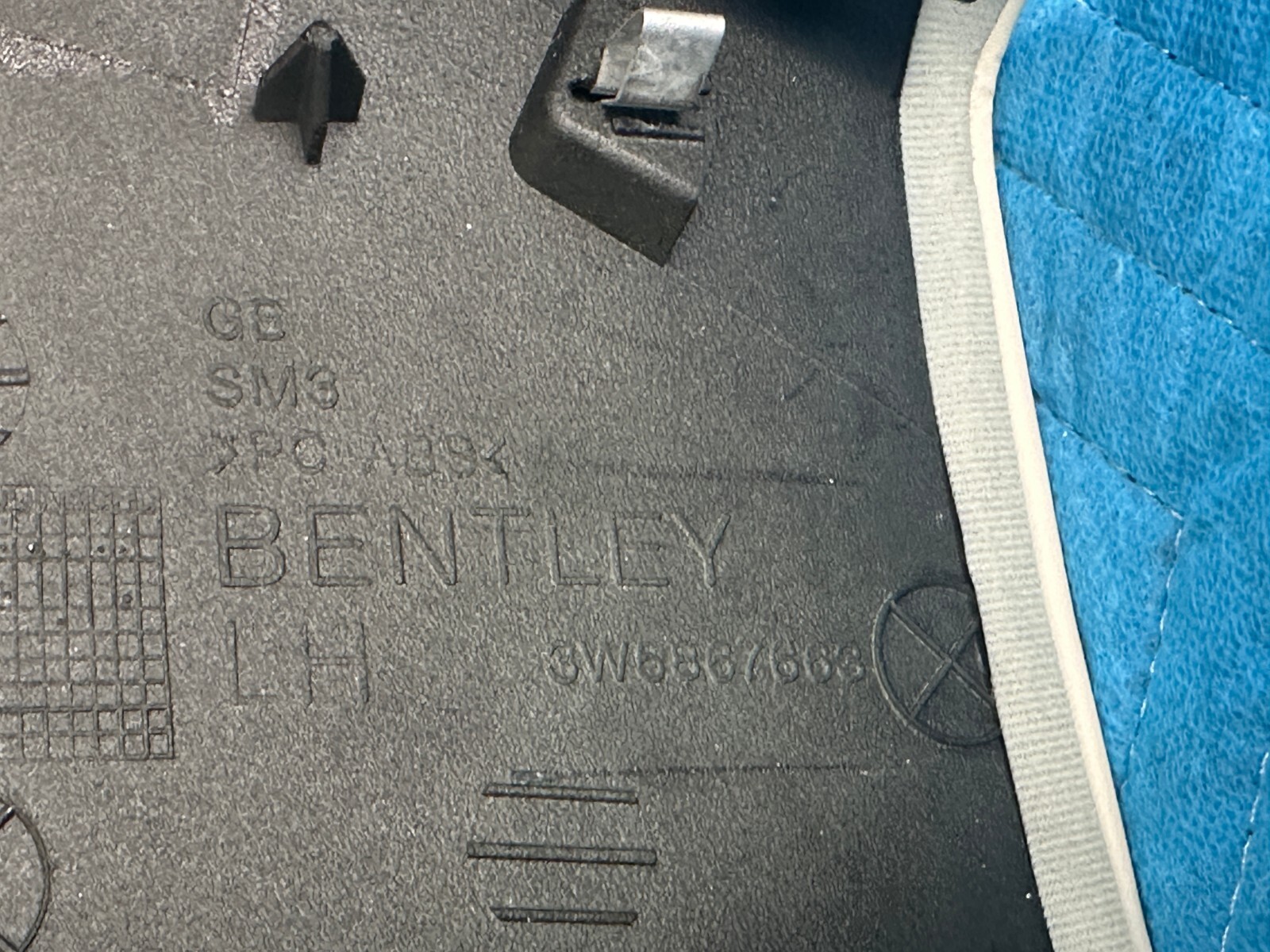 Bentley Flying Spur B-Pillar Lower Trim Panel Driver's Side Ivory 2008-2012 OEM