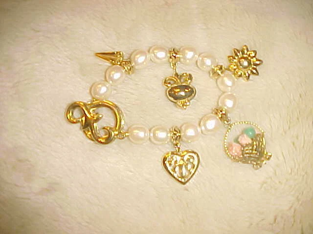 BRACCIALE CHARM GIVENCHY BIJOUX VINTAGE TONO ORO BELLISSIMO 8 POLLICI 5 CHARMS #134