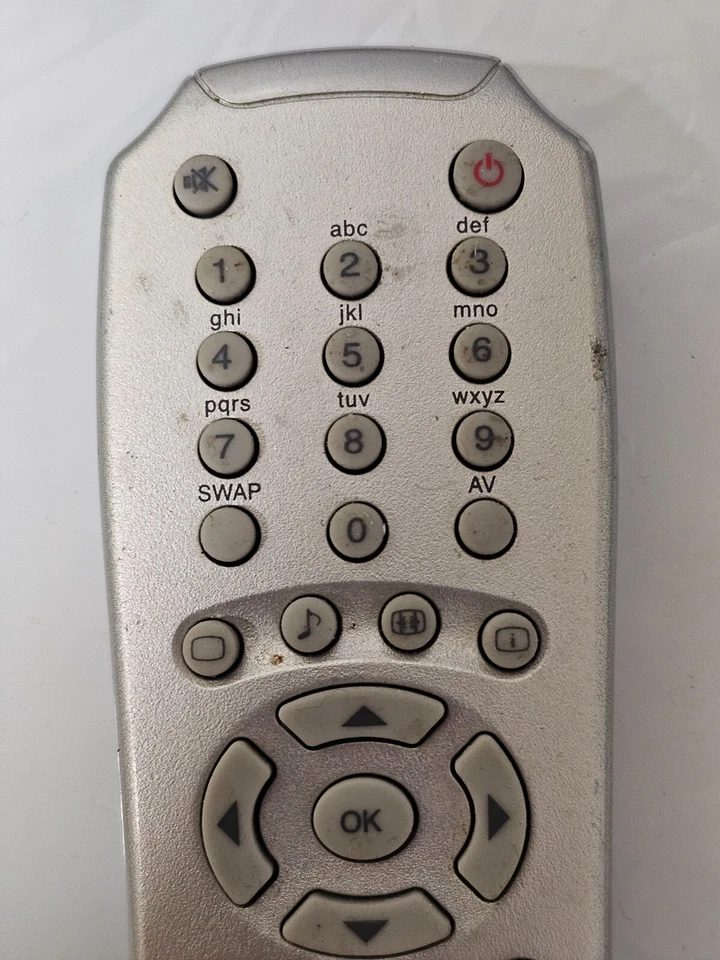 GENUINE GRUNDIG RX9187R LCD REMOTE CONTROL GUMONACOHD26I - Image 2 of 4