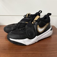 Nike Team Hustle D 11 Kids Youth Basketball Sport Sneakers Shoes Black Gold 5.5Y