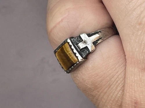 Unusual Cross Design Vintage 925 Silver Tigers Eye Dainty Ring Size L