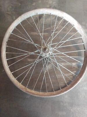 Vélo Ancien à Petites Roues, Style Gendarme – Old Bike