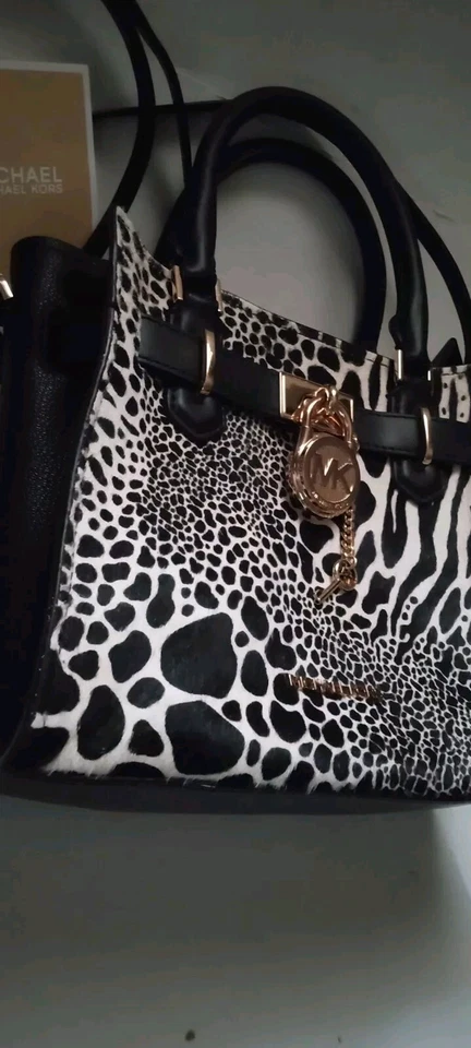 Bolso Bandolera Michael Kors Hamilton Pequeño Pelo de becerro Teñido Real RN 111818 NUEVO Foto 2 de 4