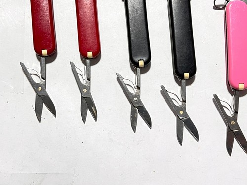 Lot of 5 Victorinox Classic Swiss Army Knives - Red - Black - Pink - Picture 10 of 11