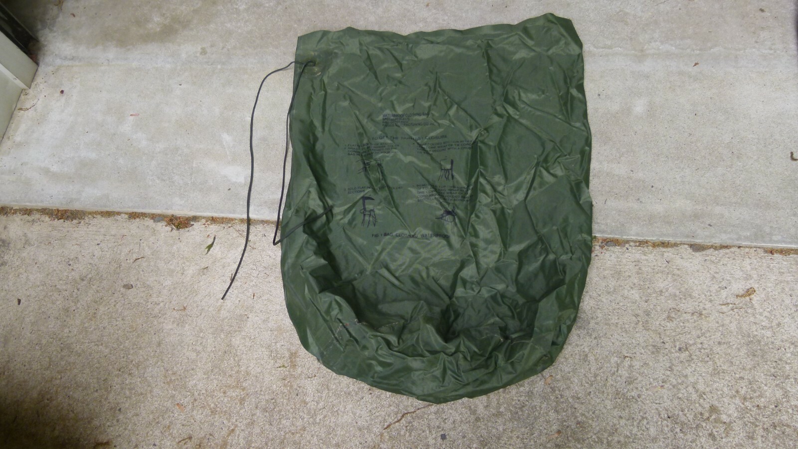 Harris Manufacturing Waterproof Clothing Bag 8465002616909 Military