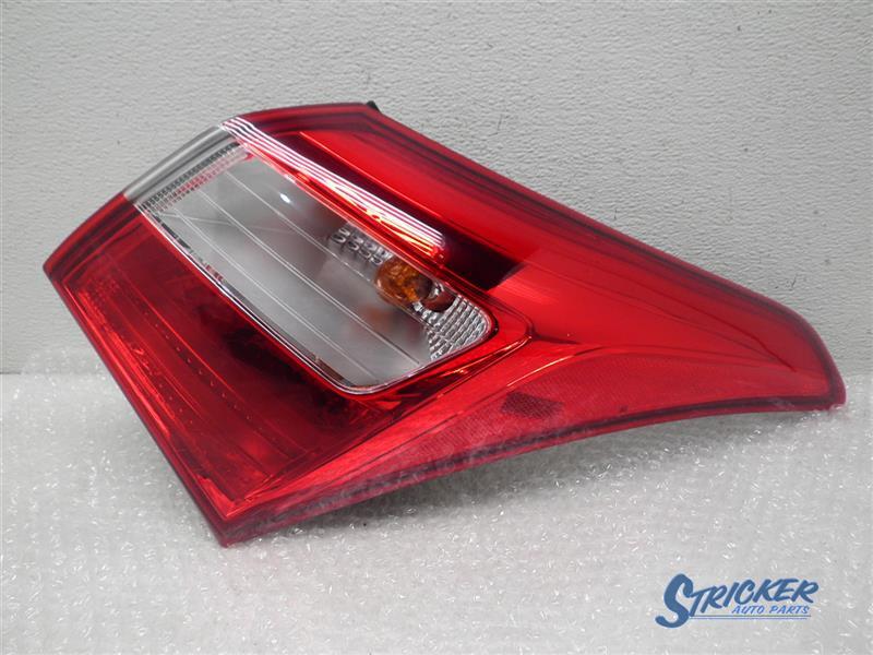 2013 Hyundai Elantra GT Hatchback Right Tail Light Assembly B06895