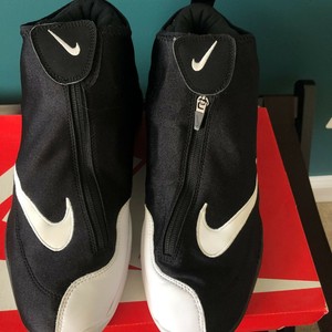 nike flight the glove