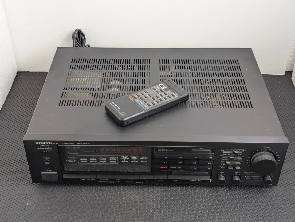 Onkyo Quartz Synthesized Tuner Amplifier TX-84 Bundle with Remote, Working - Image 2 of 4