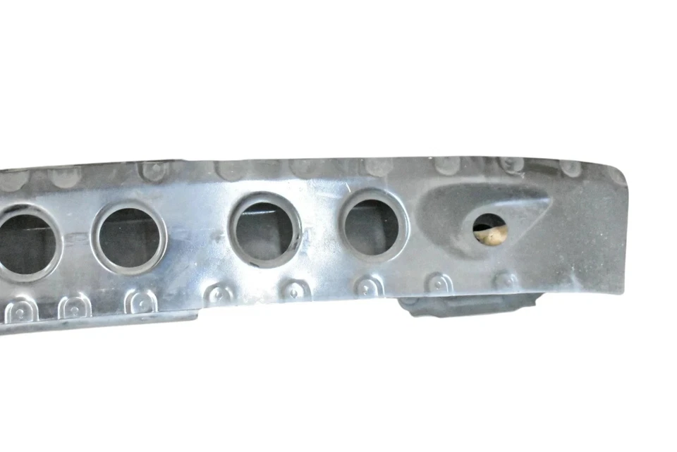 06-17 梅赛德斯-奔驰 C250 C300 W212 后保险杠加固冲击杆光束 Oem — 第 4/4 张图片