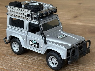 New Ray Land Rover Defender silber ''Experience 4x4 Driving'' 1:32 Diecast sehr guter Zustand 