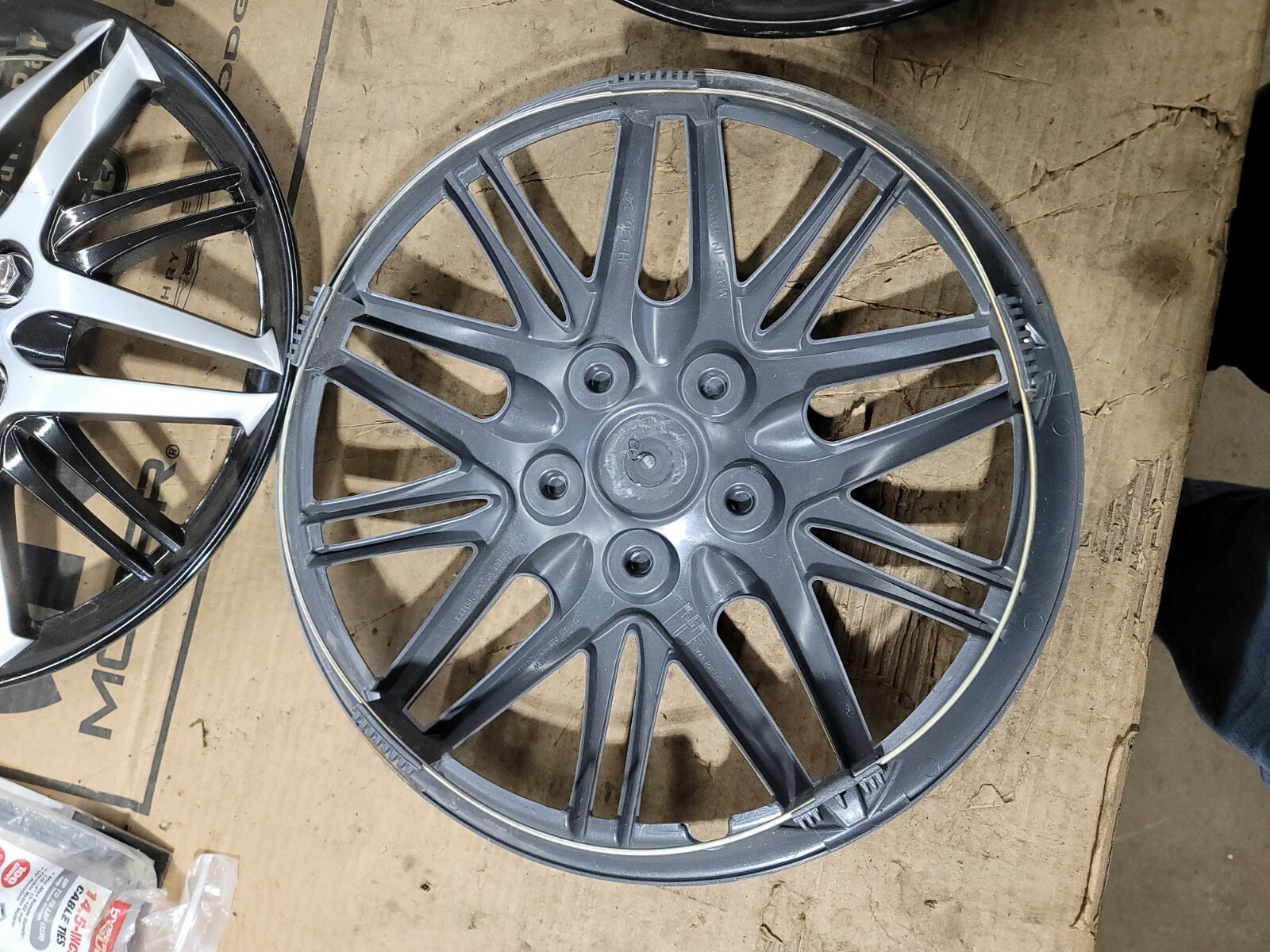 14 inch Hubcaps Set of 4 eBay