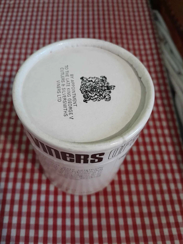 Viners of Sheffield ANFORa VASO HENKEL VASO piccolo in metallo argentato Vintage - Immagine 3 di 4