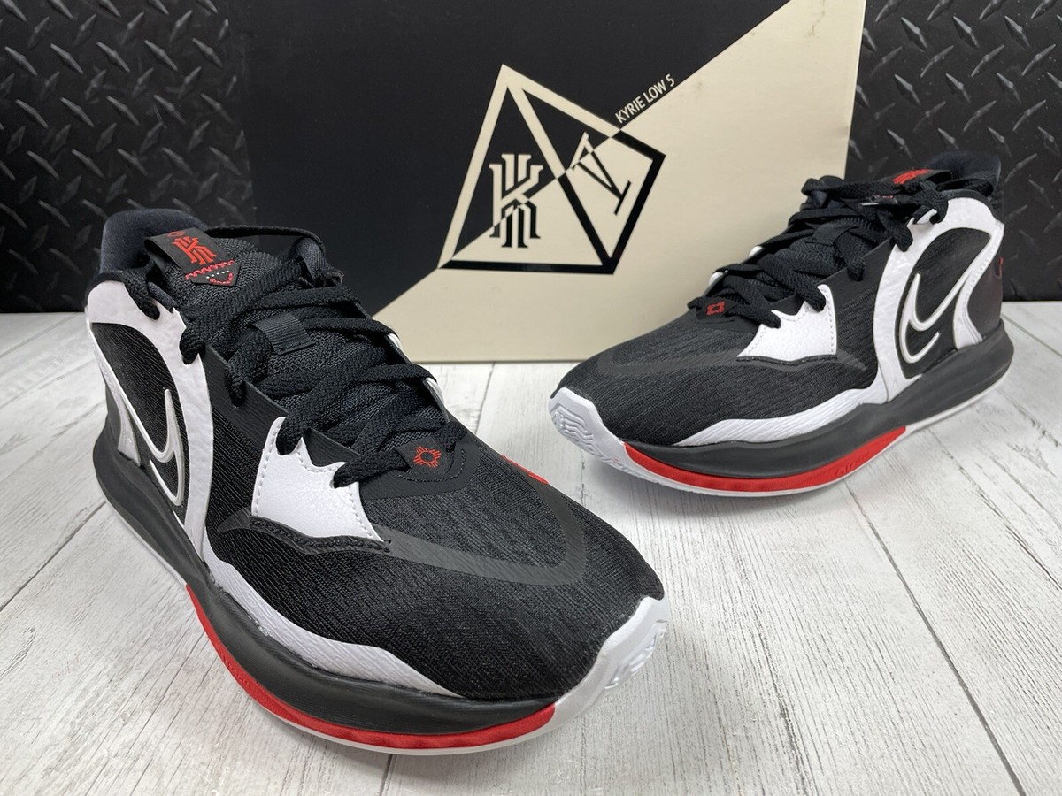 Nike Kyrie\'s \