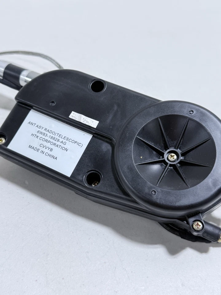 07-15 Jaguar XK XKR X150 Aerial Electric Power Antenna Assembly 6W8318828AG 3579 - Image 3 of 4