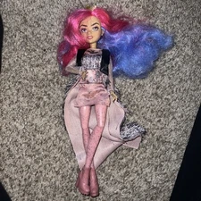 Disney Villains Descendants 3 Audrey Queen of Mean Singing Doll Figure