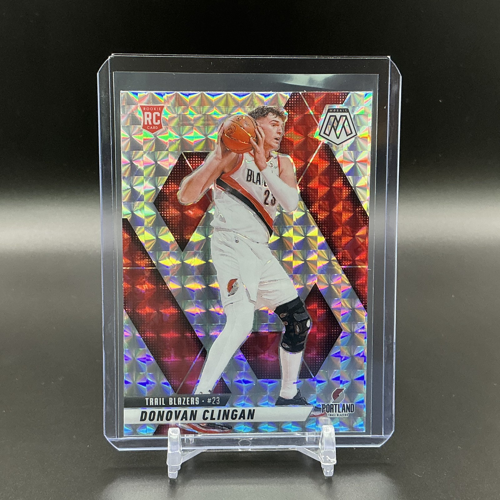 2024-25 Panini Mosaic - Rookies Donovan Clingan #246 Mosaic Prizm (RC)