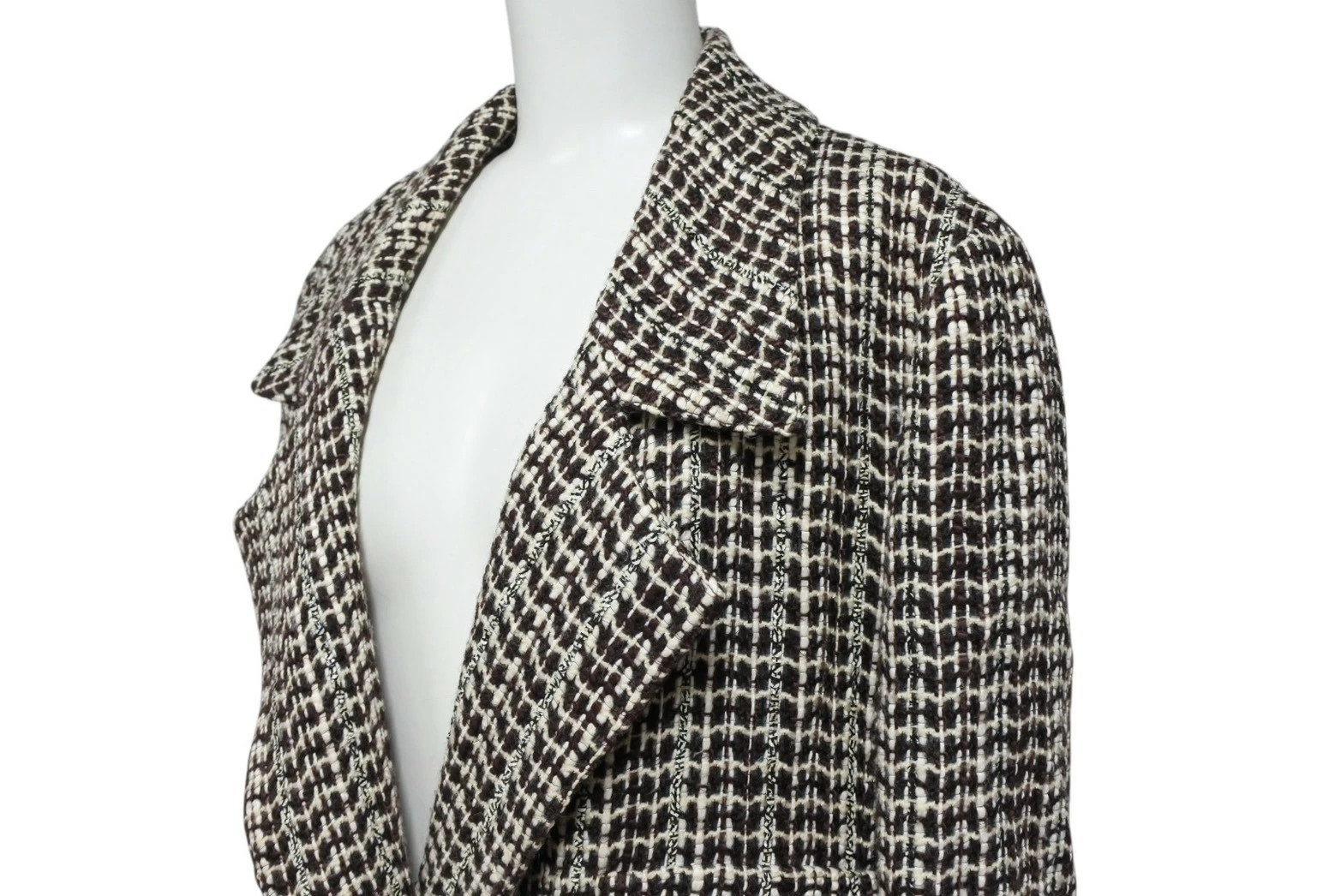 CHANEL Jacket Coco Button Tweed 01A P18117V10417 … - image 5