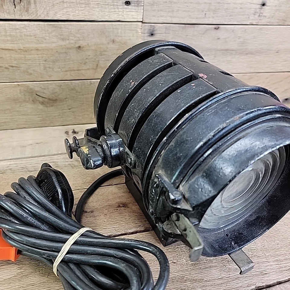 Vintage Mole Richardson Tweenie 2 Solarspot Type 4821 Molequartz Light - Image 3 of 4