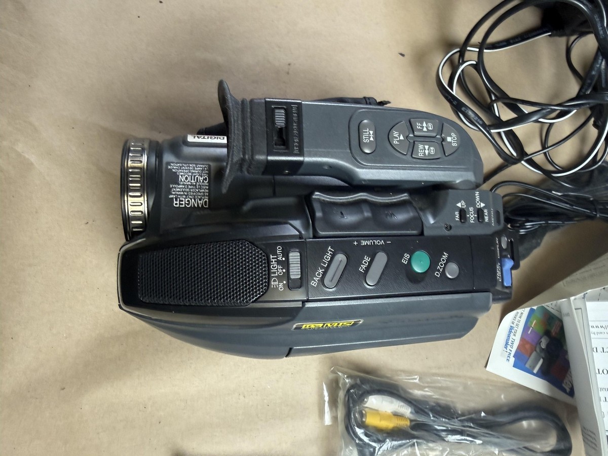 Panasonic PV-L551 VHS-C Camcorder Gray 150x 20x Zoom Box PlayPak