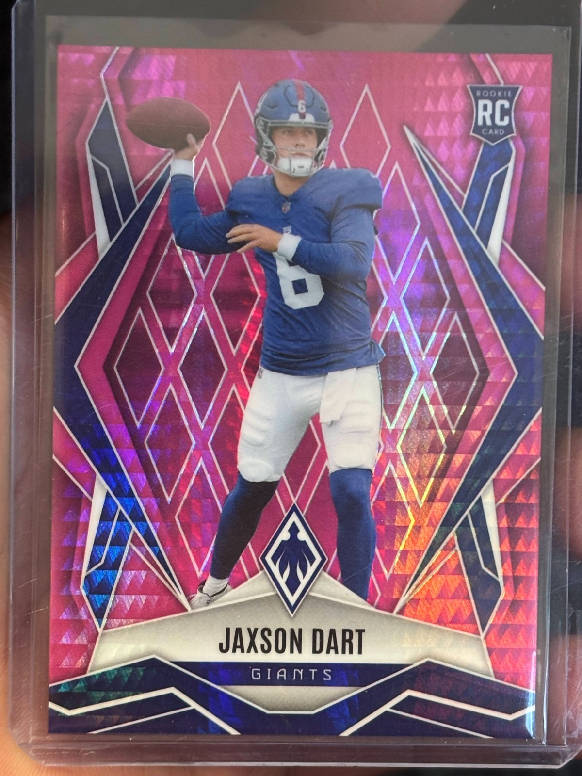 2025 Panini Phoenix #200 Jaxson Dart Pink Hyper Prizm #67/299