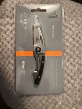 GERBER TRENDY SMALL MONEY CLIP FOLDING POCKET KNIFE