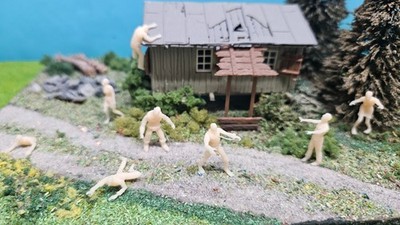 8 Stück Zombies / Untote aus Resin (unbemalt) für Spur H0 (1:87) - Made in DE