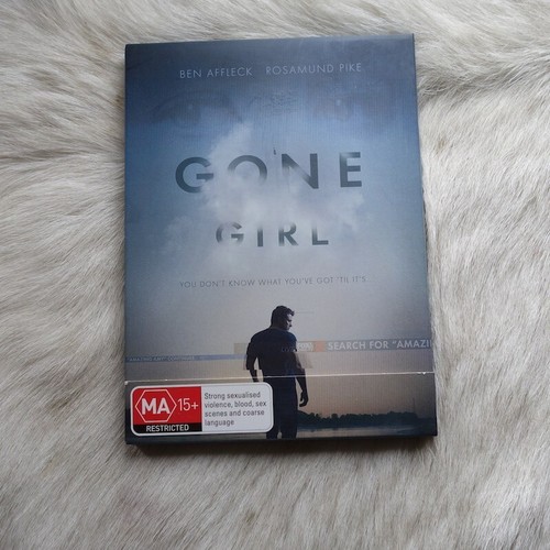 GONE GIRL Movie Box Set 2014 Thriller Movie Mystery Movie DVD Drama Movie DVD - Foto 1 di 5