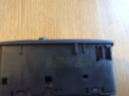 VAUXHALL OPEL CORSA D 2006-12 Window Mirror Control Switch 13258521 AA - Picture 2 of 4