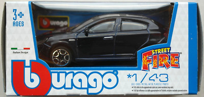 Bburago Alfa Romeo Giulietta dunkelblau 1:43 Neu/OVP Modellauto Auto Car PKW
