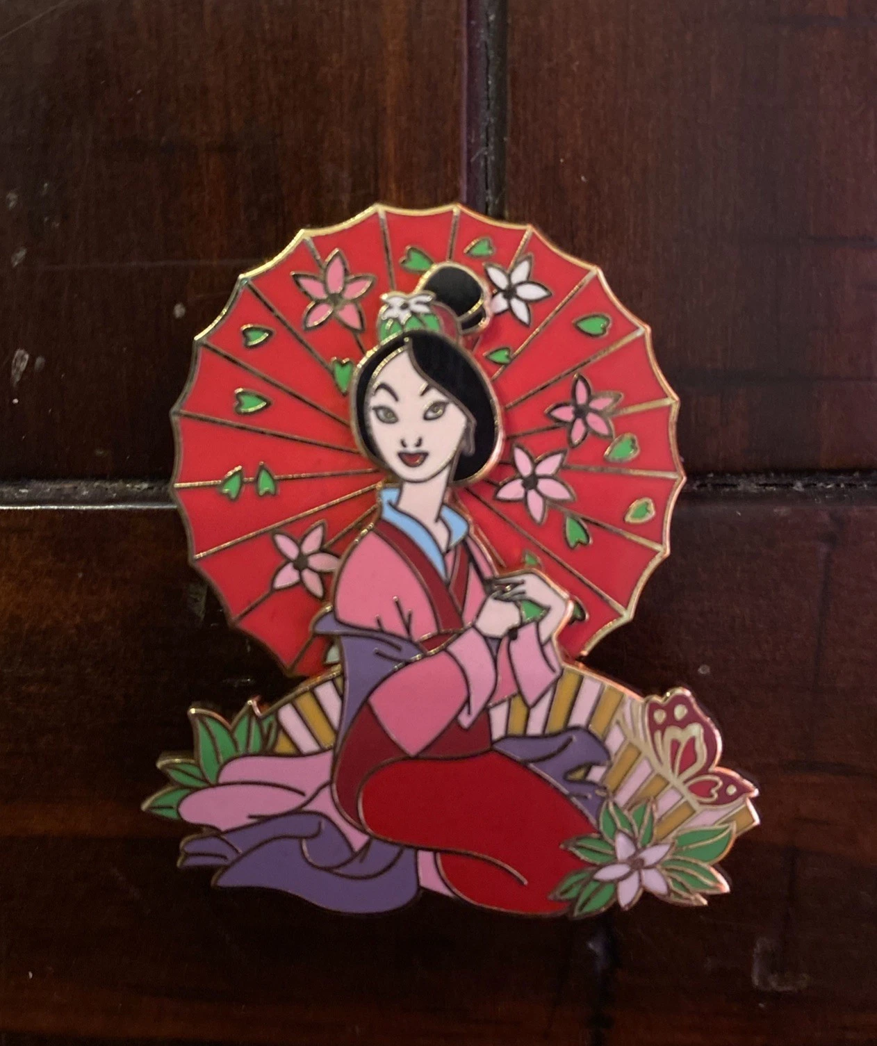 Disney Mulan Spinner Pin With Parasol Umbrella 2008