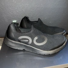 EUC OOFOS OOmg Sport Low Recovery Shoe, Black - Men’s Size 11.5! Great Post Golf