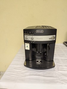 DeLonghi Magnifica 3000.B Kaffeevollautomat