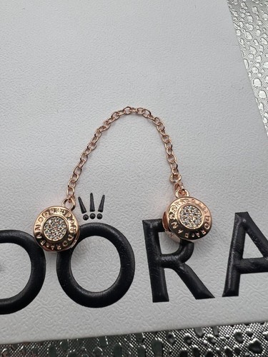 Authentische PANDORA LOGO Roségold plattiert/klare Zirkonia SICHERHEITSKETTE