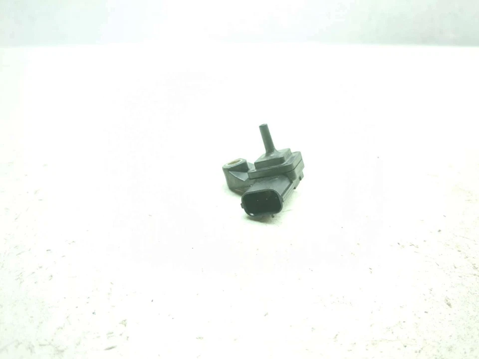 06 07 Honda CBR1000RR CBR 1000 MAP MAF sensor de pressão de fluxo de ar em massa - Imagem 2 de 4