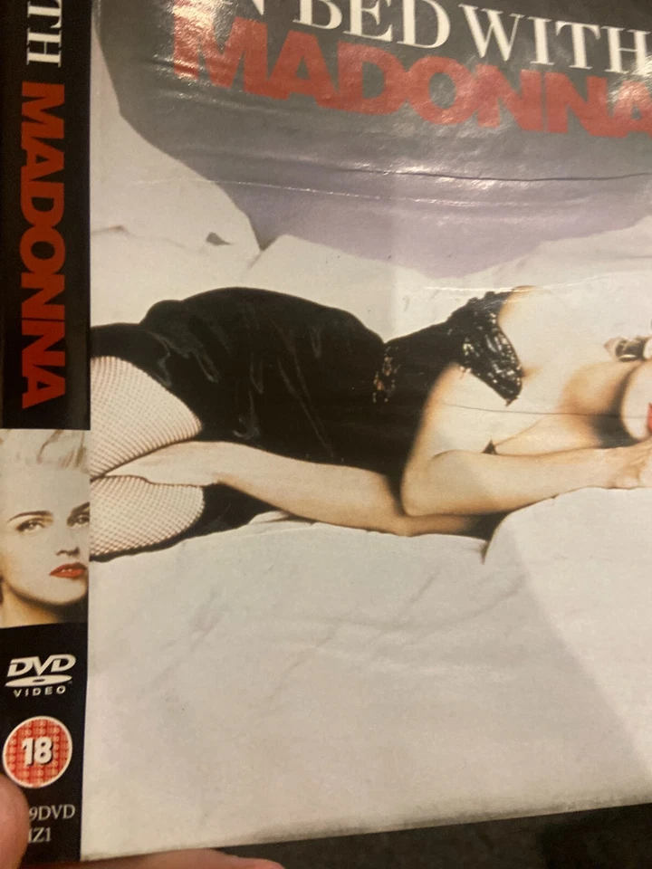In Bed With Madonna region 2 DVD (1991 documentary) - Image 3 of 4