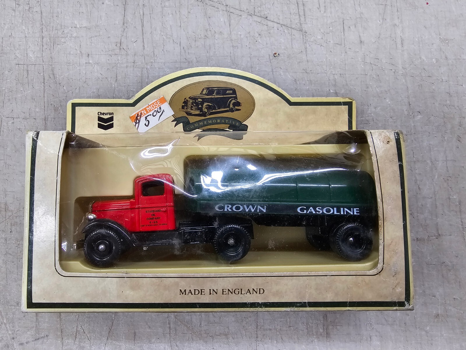 Lledo Die Cast Chevron Semi Truck And Trailer Crown Gasoline 1/64 Scale