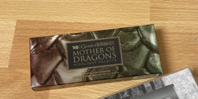 Urban Decay GAME OF THRONES mother of dragons Highlighter Palette Blush Rouge