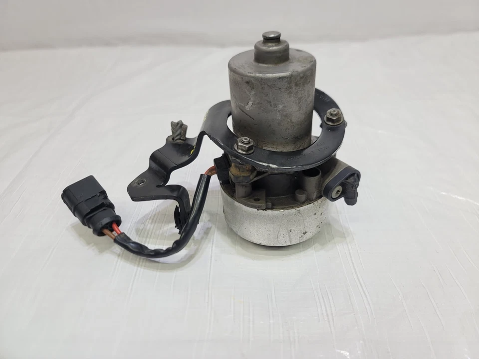 2019-2023 Volkswagen Jetta Power Brake Booster Vacuum Pump OEM 5Q0-612-181-D - Image 3 of 4