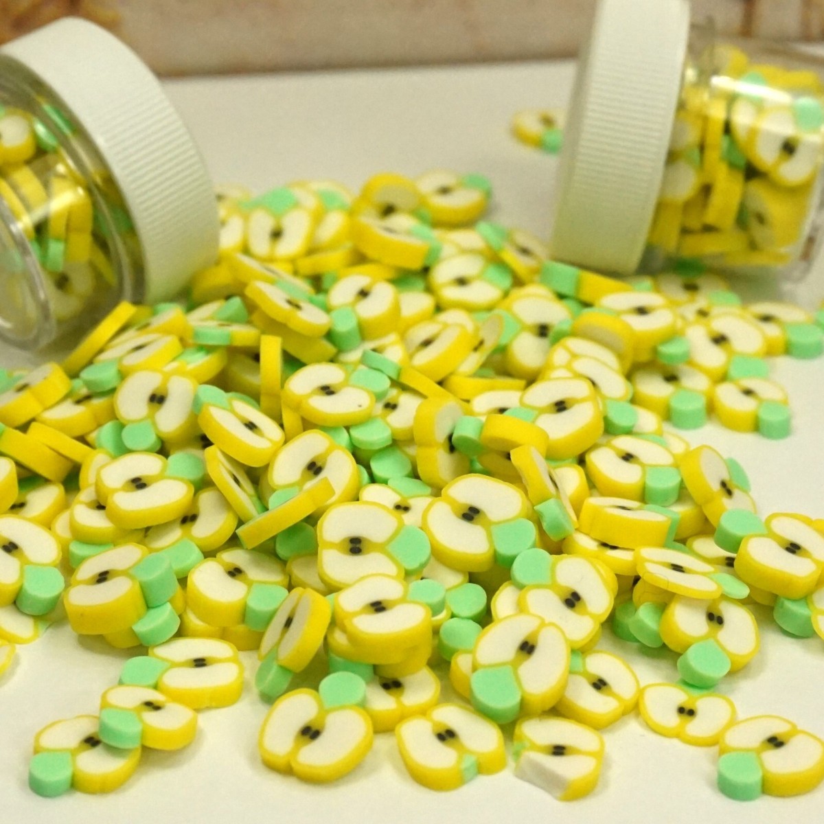 Mini YELLOW APPLE DIY craft sprinkles, Clay fruit slices, 1