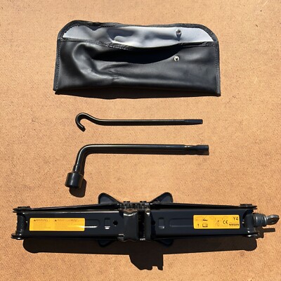 2015 2020 NISSAN ROGUE JACK AND SPARE WHEEL TOOLS