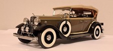 1/18 Scale 1932 Lincoln KB 7.3 V12 Luxury American Classic diecast model car
