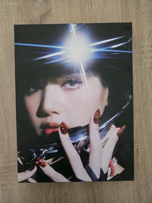  LALISA Photobook Special Edition - Lisa (Blackpink) 