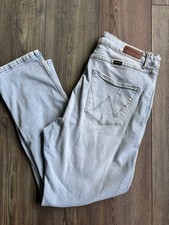 Wrangler Women  s High Rise Vintage Taper Jeans Distressed Size 14