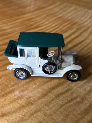 Matchbox Y-3 Models of Yesteryear -1910 Benz Limousine- Cream Color- Near Mint - Picture 6 of 10