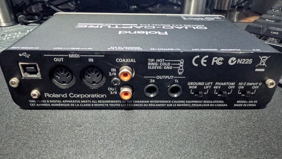 Interfaz de audio de captura cuádruple Roland UA-55 Foto 2 de 2